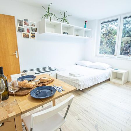 Umag Center Apartment Parking By Rentistra エクステリア 写真