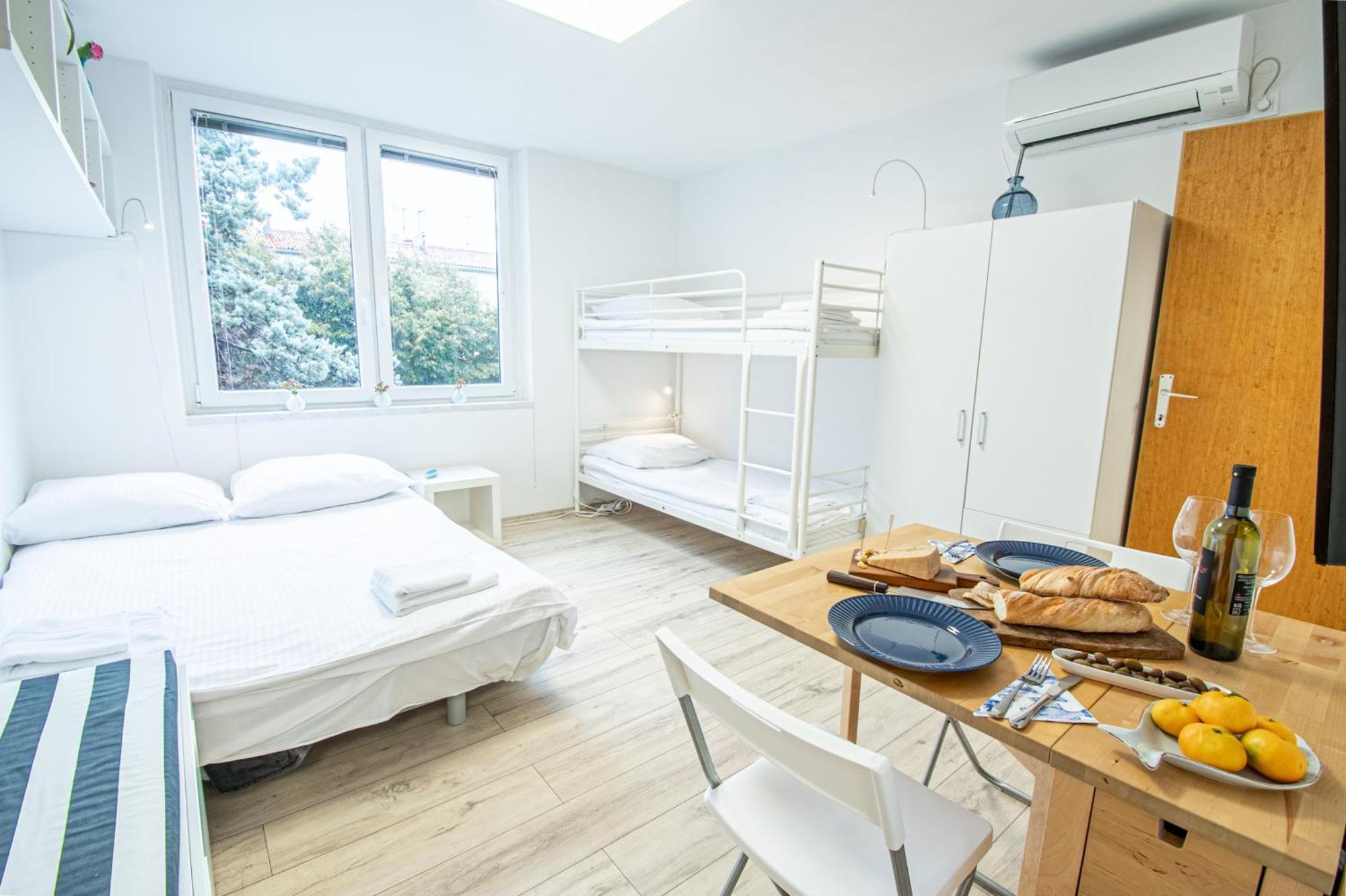 Umag Center Apartment Parking By Rentistra エクステリア 写真
