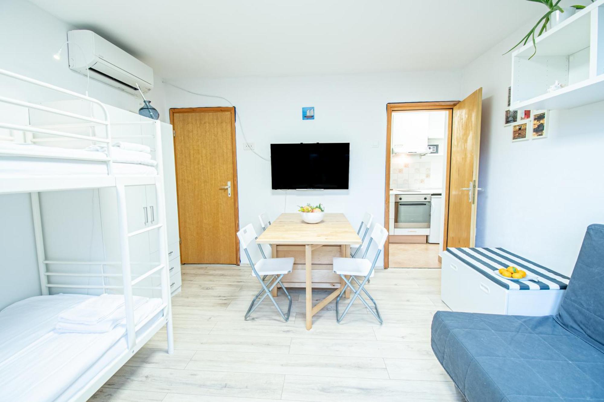 Umag Center Apartment Parking By Rentistra エクステリア 写真